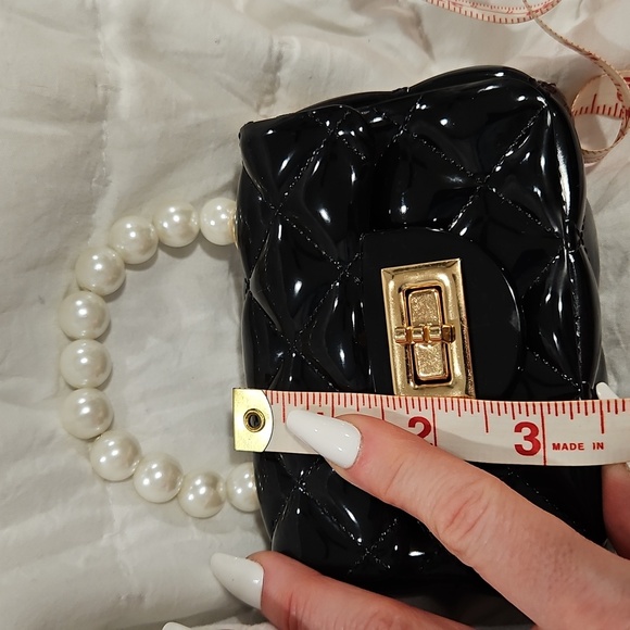 ⚡️Mini Black Quilted Jelly Handbag with Pearl Handle + Crossbody Chain - Picture 10 of 11